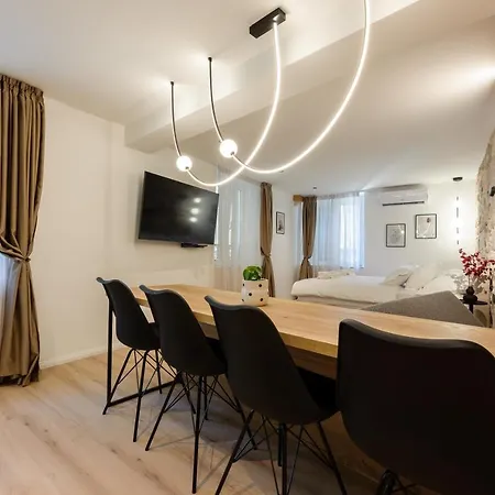 Harmony - Luxury Split